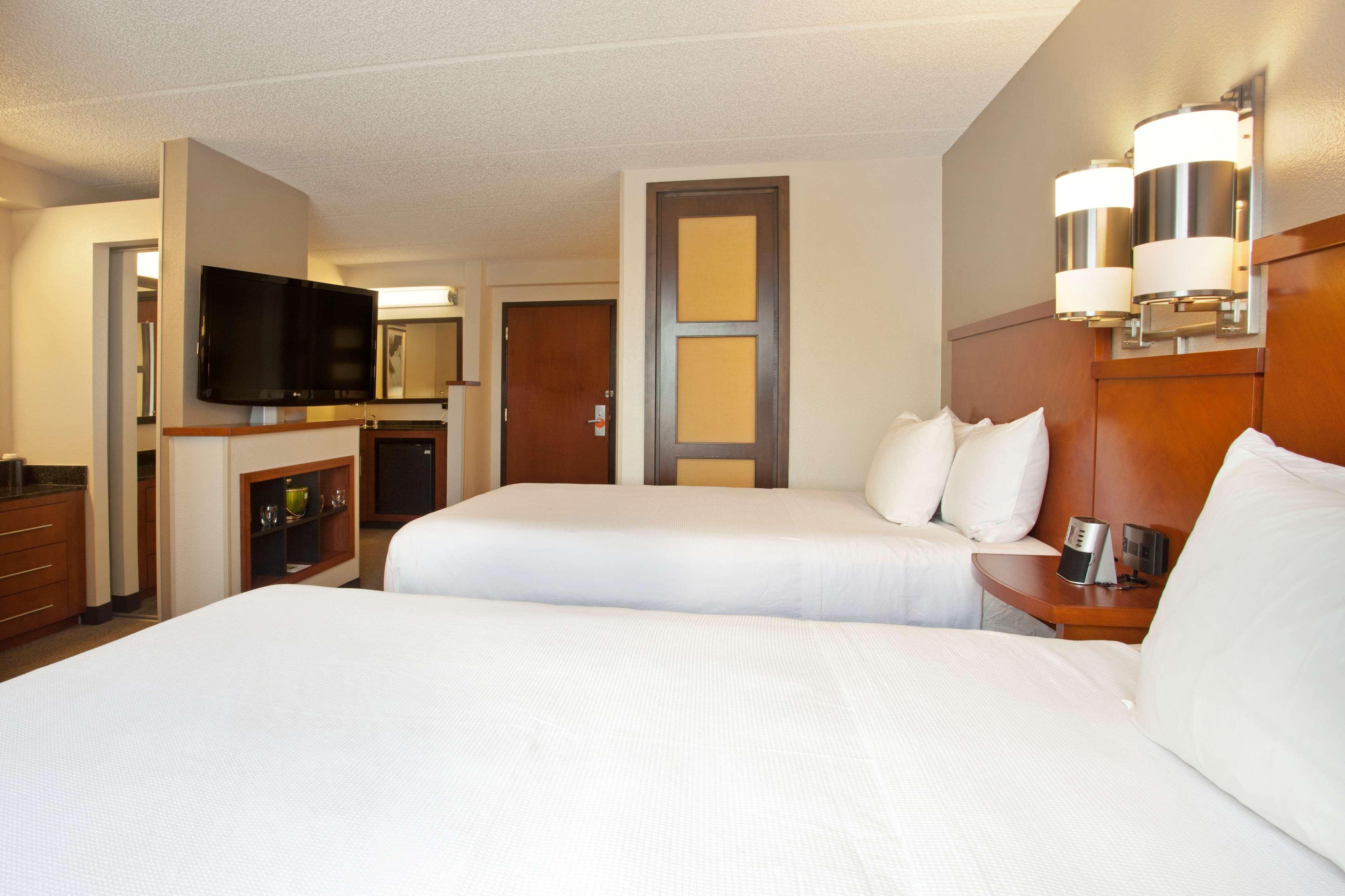 Hyatt Place Across From Universal Orlando Resort מראה חיצוני תמונה