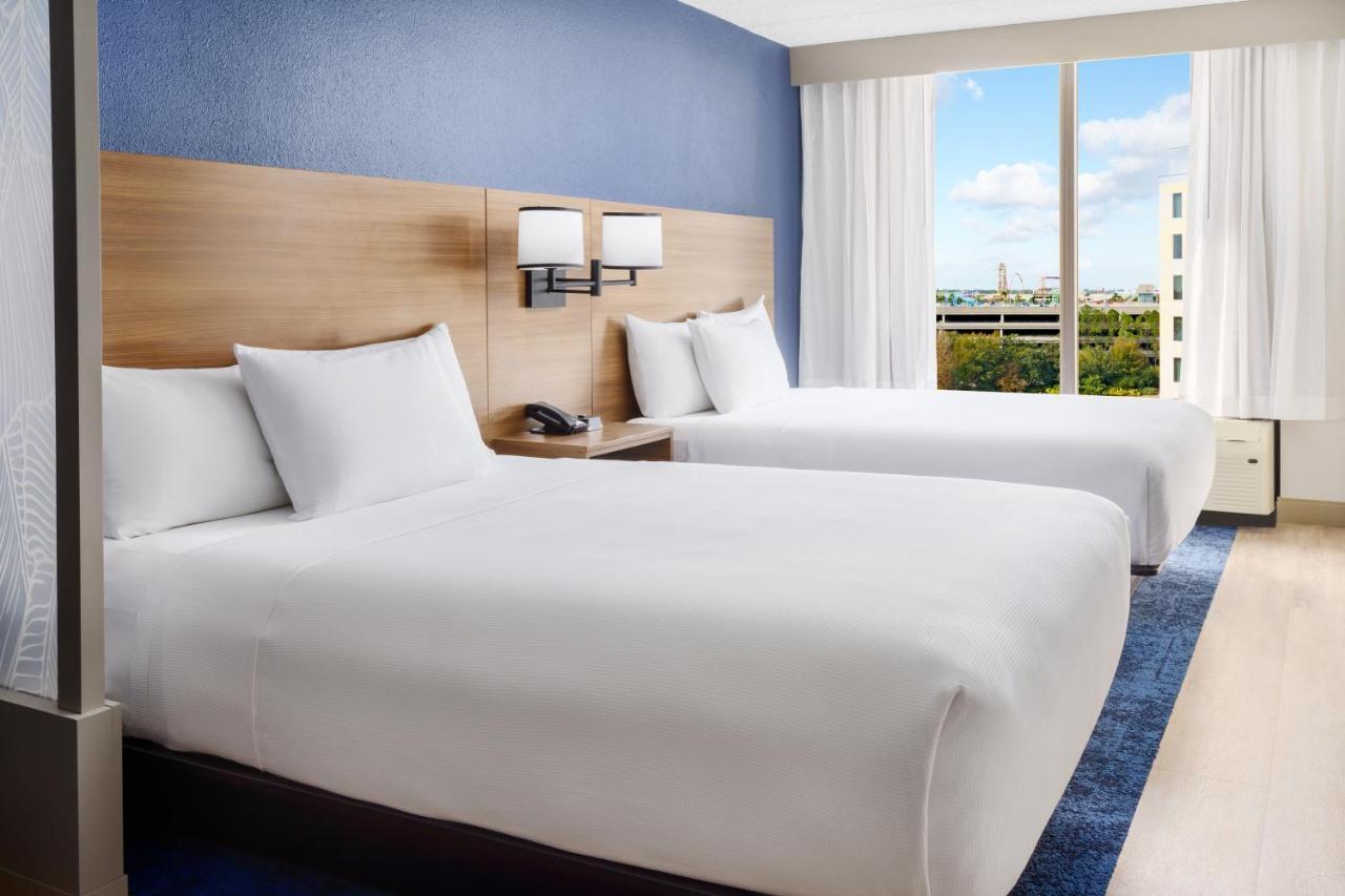 Hyatt Place Across From Universal Orlando Resort מראה חיצוני תמונה