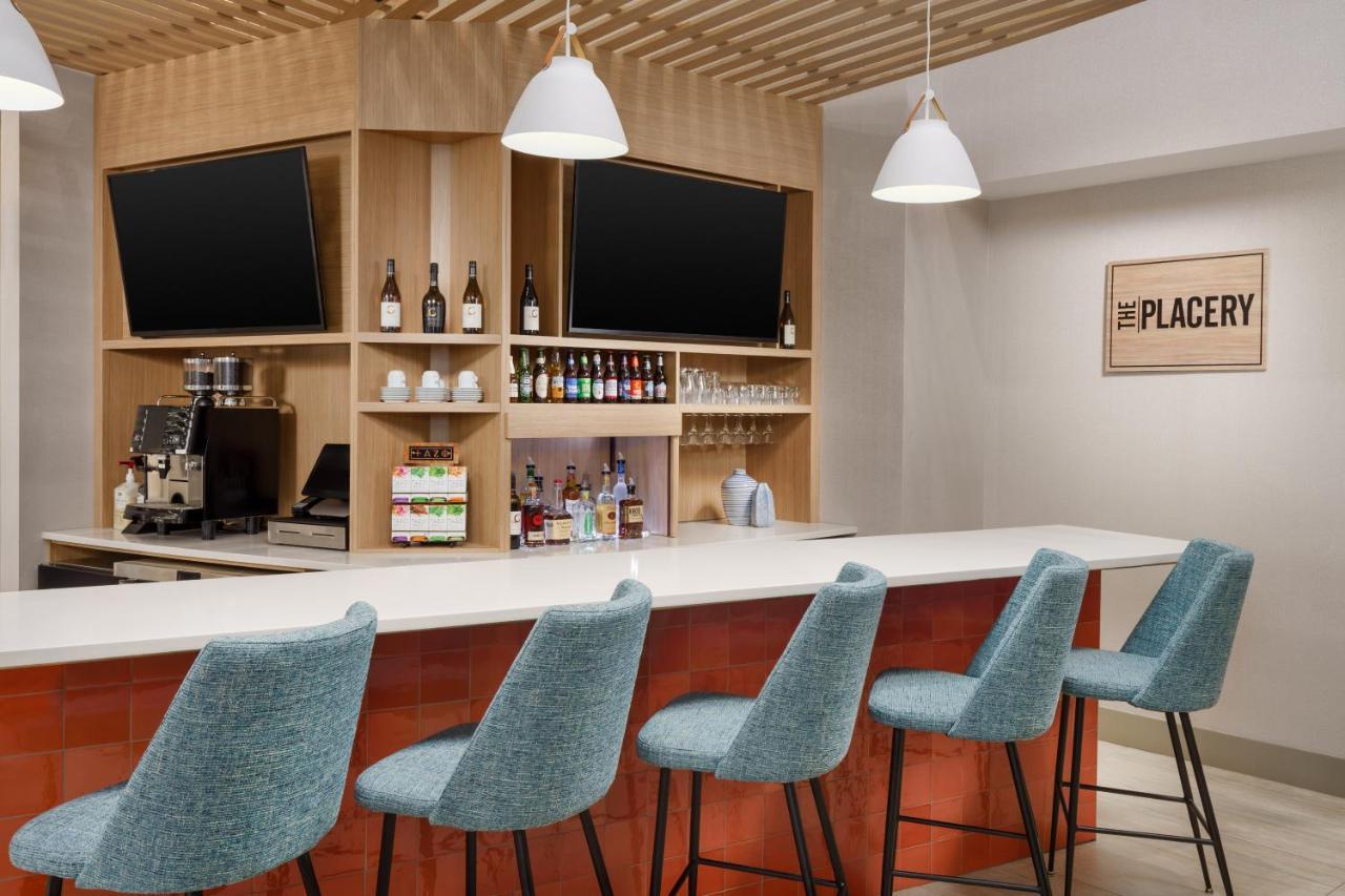 Hyatt Place Across From Universal Orlando Resort מראה חיצוני תמונה