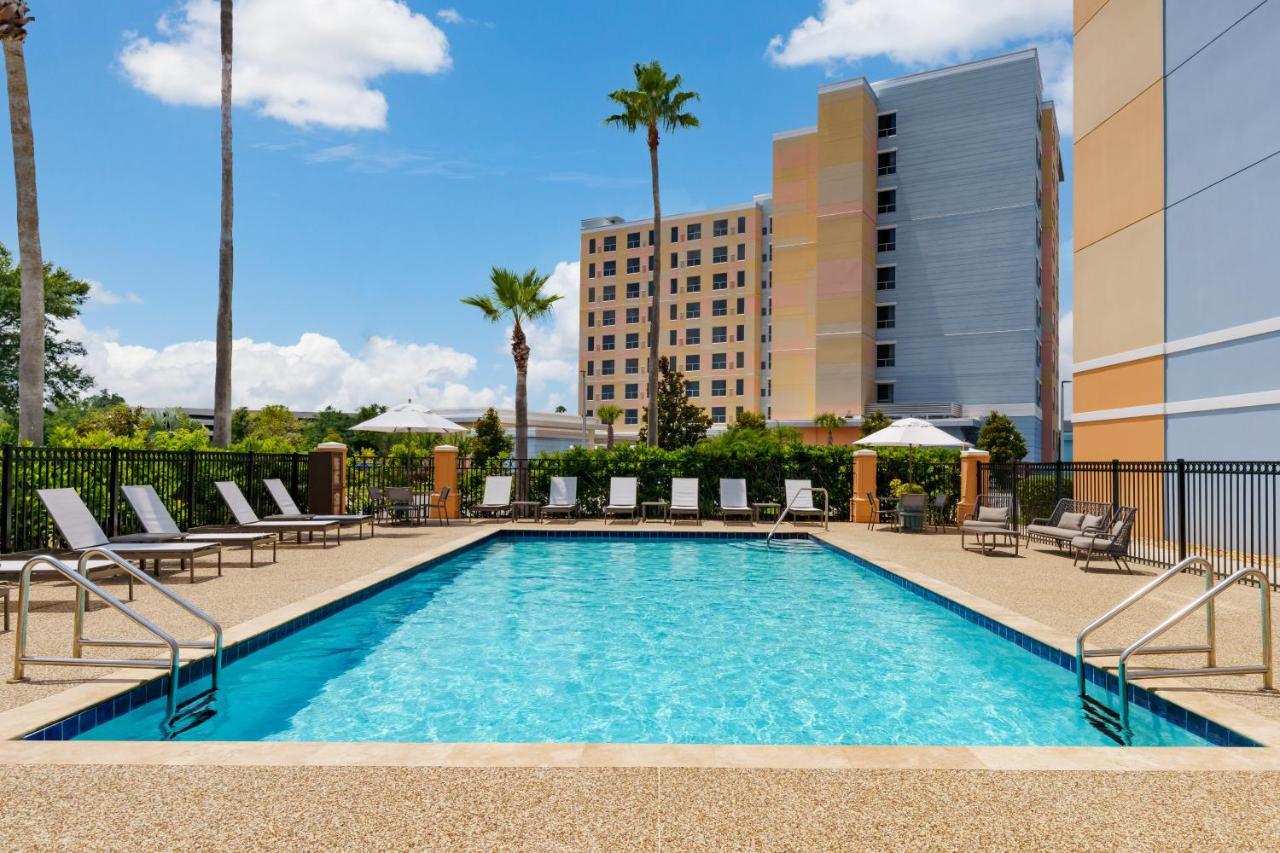 Hyatt Place Across From Universal Orlando Resort מראה חיצוני תמונה