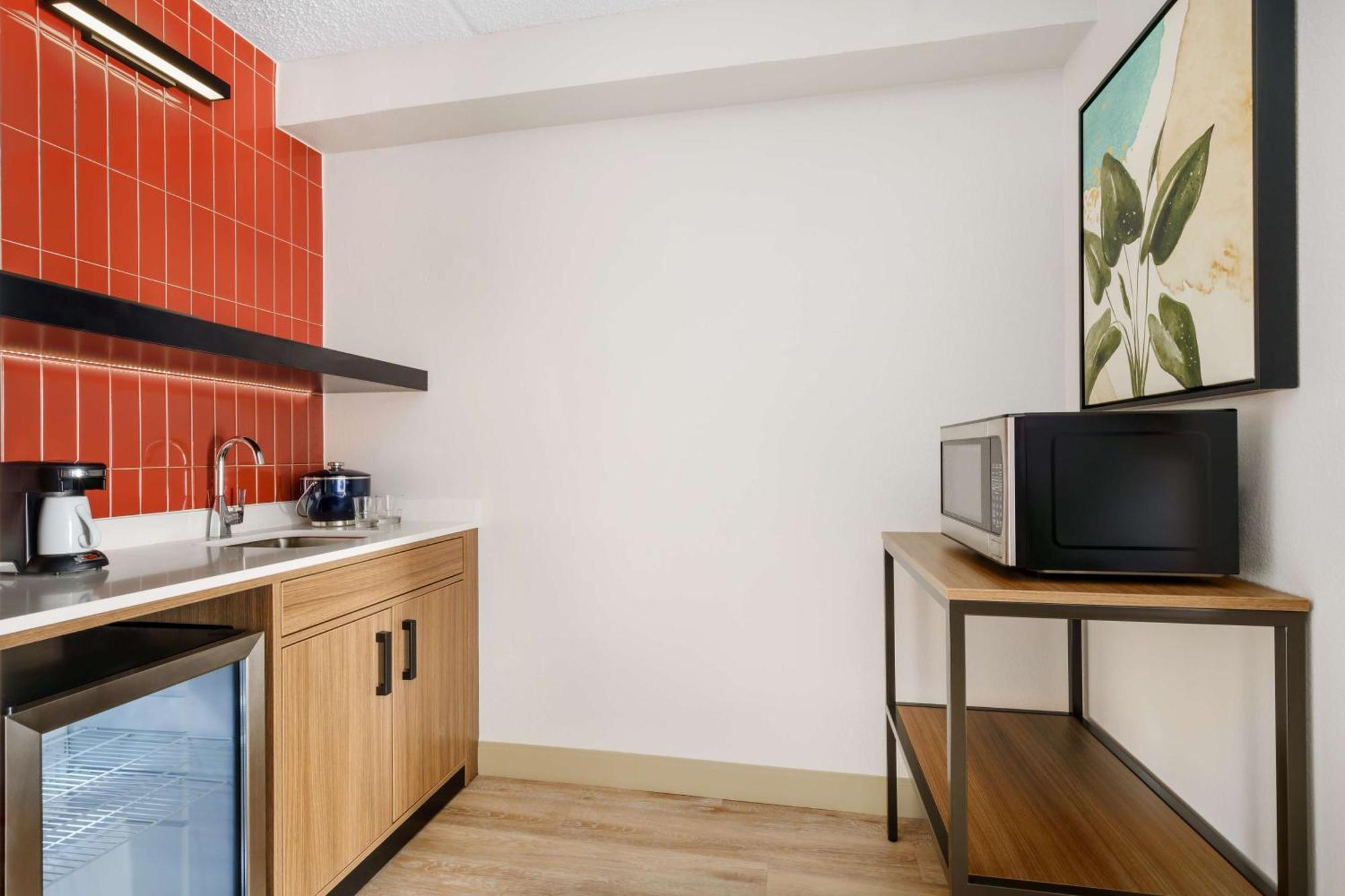 Hyatt Place Across From Universal Orlando Resort מראה חיצוני תמונה