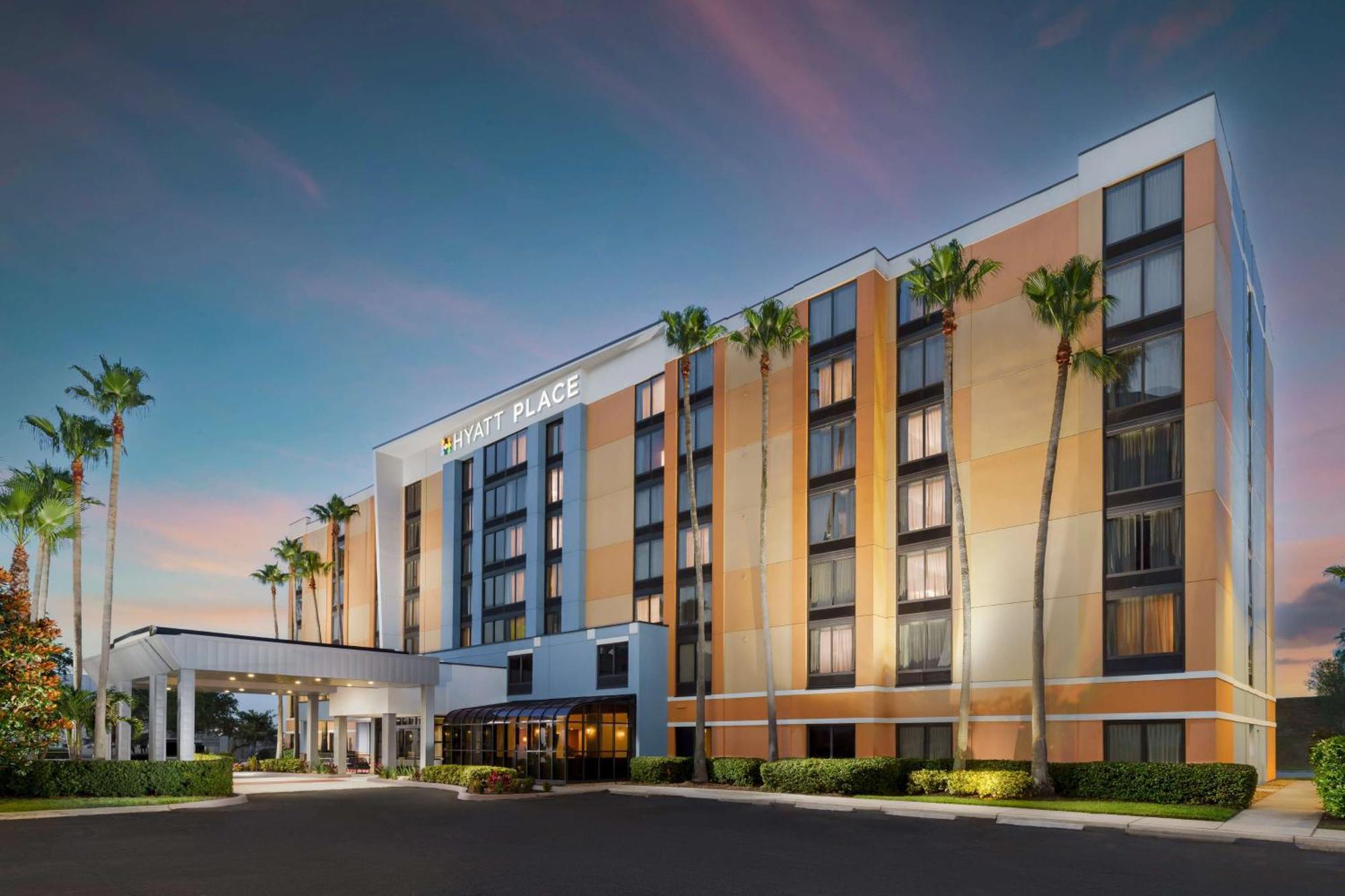 Hyatt Place Across From Universal Orlando Resort מראה חיצוני תמונה